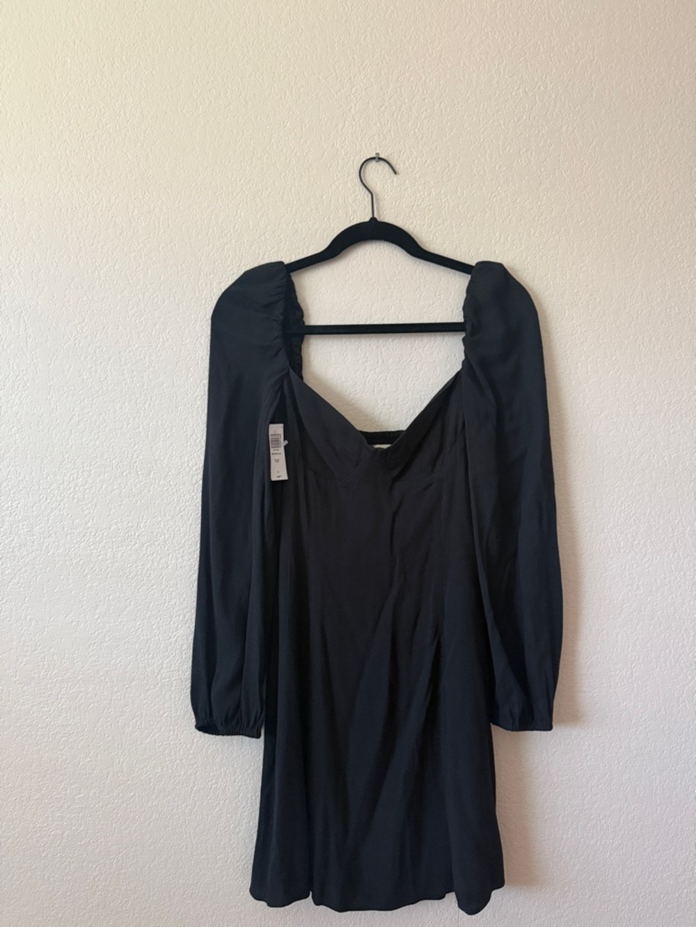 Aritzia NOVELLA Black Long-Sleeve Mini Dress with Puff Shoulders - Picture 3 of 3